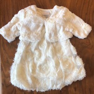 Iris & Ivy gorgeous cream dress with matching jacket